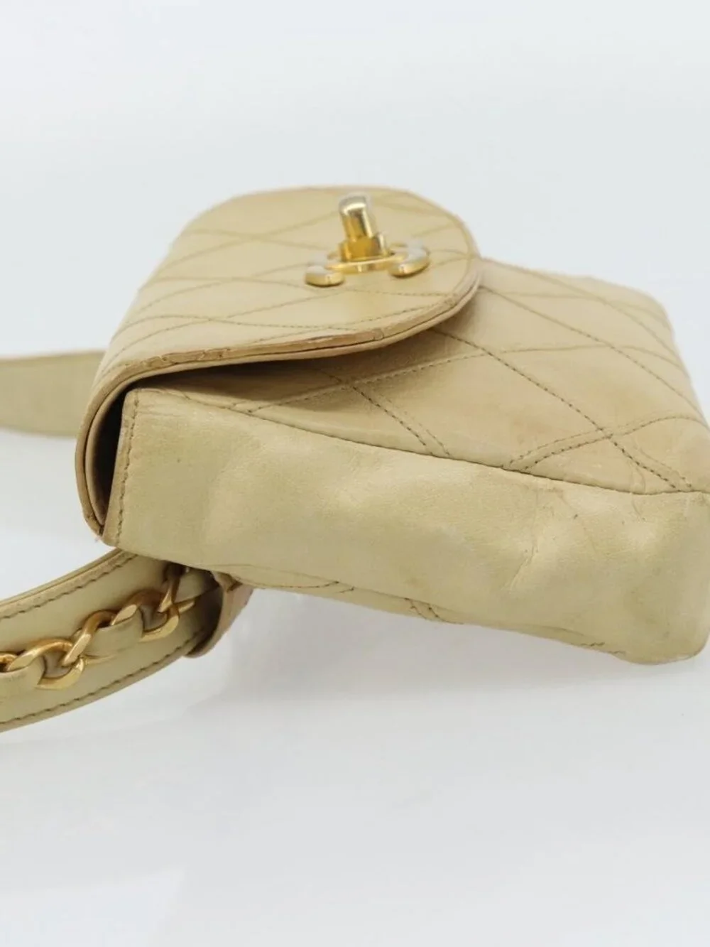 CHANEL Bicolore Waist bag Lamb Skin Beige Gold CC Auth 182545